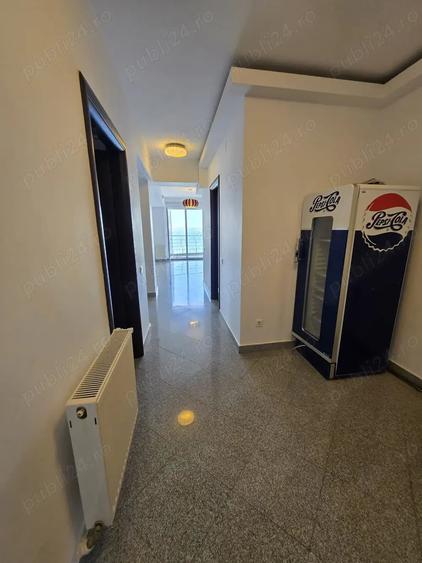 Apartament cu 3 camere decomandat în Mamaia