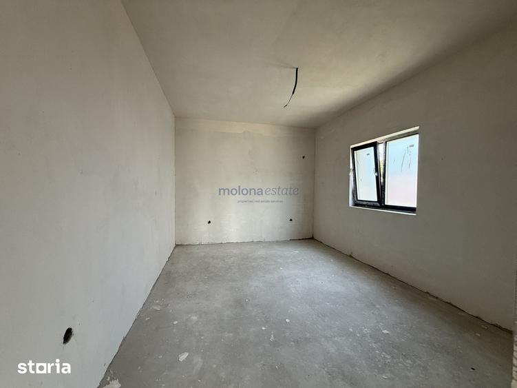 Casă cu 4 camere cu Teren 403 Mp în Dâmbul Rotund