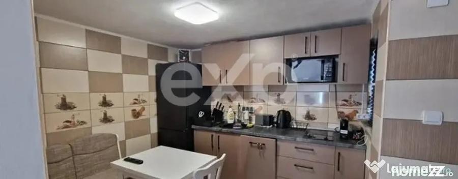 Casă cu 2 camere cu Teren 1274 Mp în Buzoești