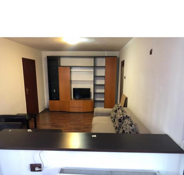 Apartament cu 2 camere semidecomandat în Iancului