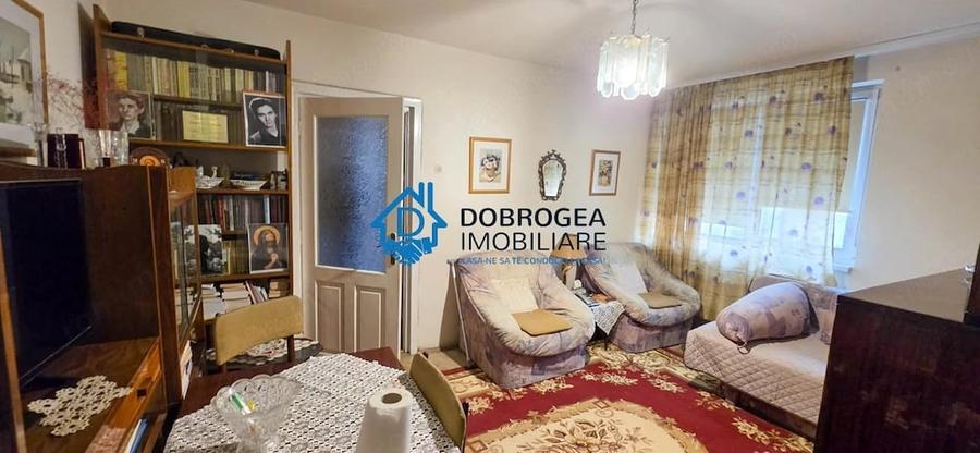 Apartament cu 2 camere semidecomandat în Păcii