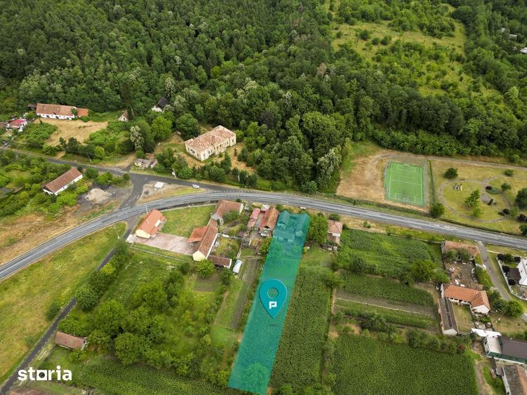 Teren de 1483 mp, în Conop