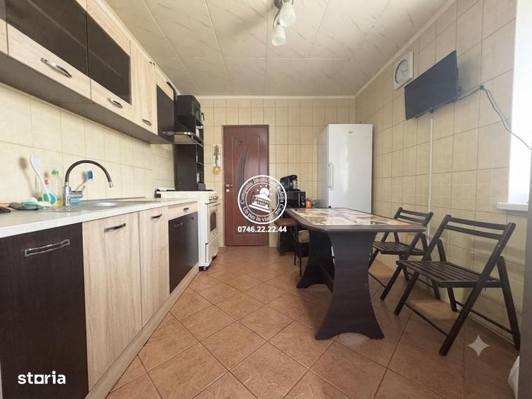 Apartament cu 3 camere decomandat în Lunca Cetățuii