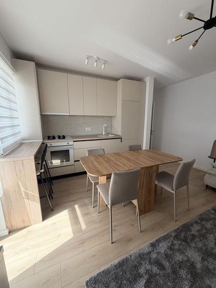 Apartament cu 2 camere semidecomandat în Central