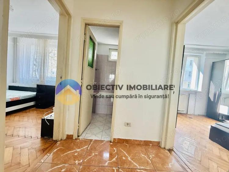 Apartament cu 3 camere decomandat în Est