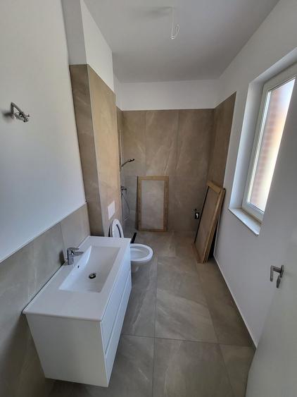 Duplex cu 4 camere cu Canalizare în Braytim