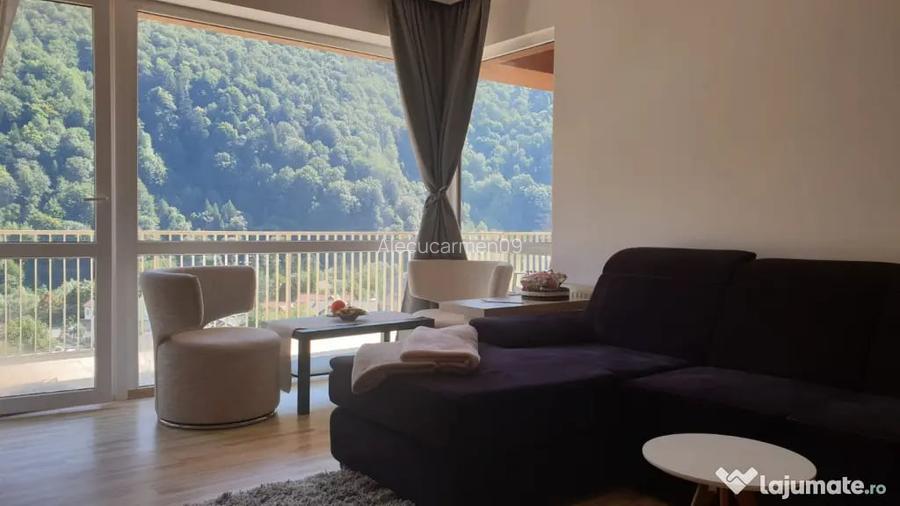 Apartament cu 2 camere decomandat în Platoul Izvor