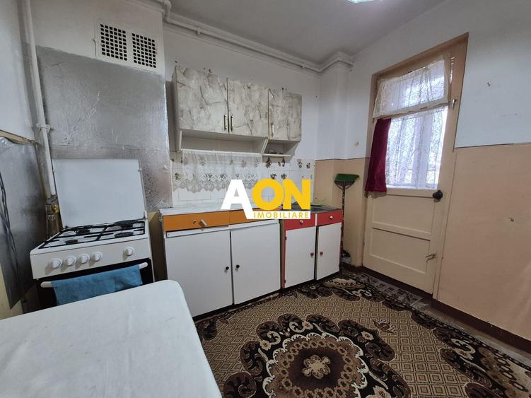 Apartament cu 2 camere decomandat în Cetate