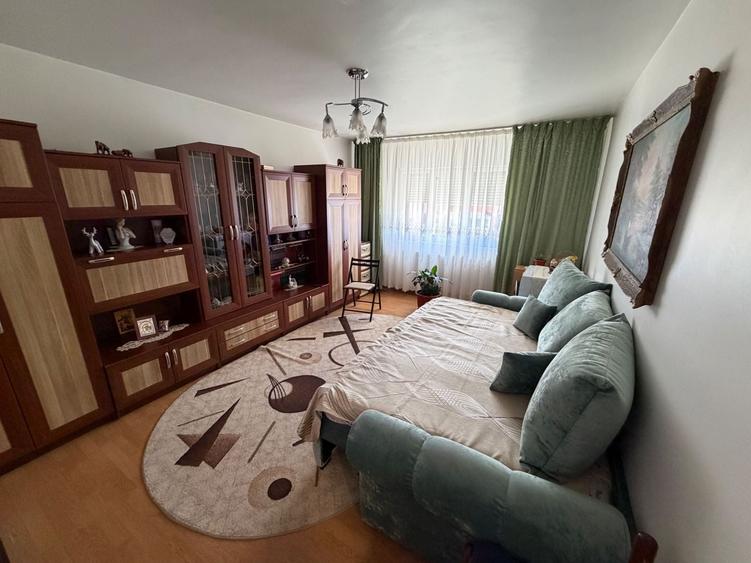 Apartament cu 2 camere în Cetate