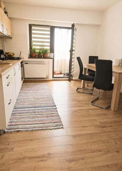 Apartament cu 2 camere decomandat, mobilat în Soarelui
