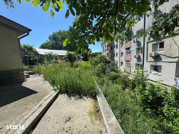 Casă cu 3 camere cu Teren 451 Mp în Central