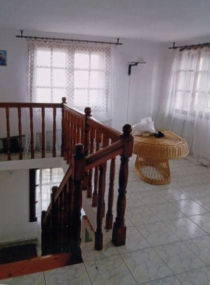 Casă individuală cu 5 camere cu Teren 470 Mp în Săvinești