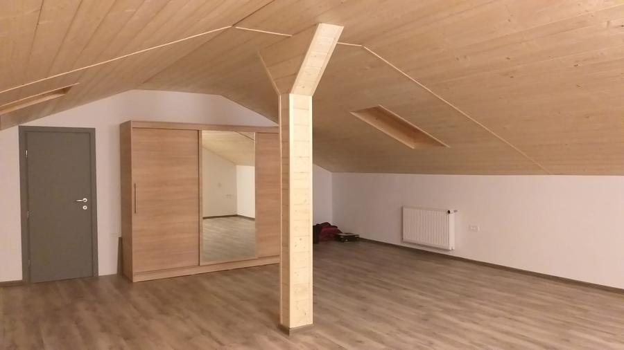 Casă individuală cu 5 camere cu Teren 1500 Mp în Corpadea
