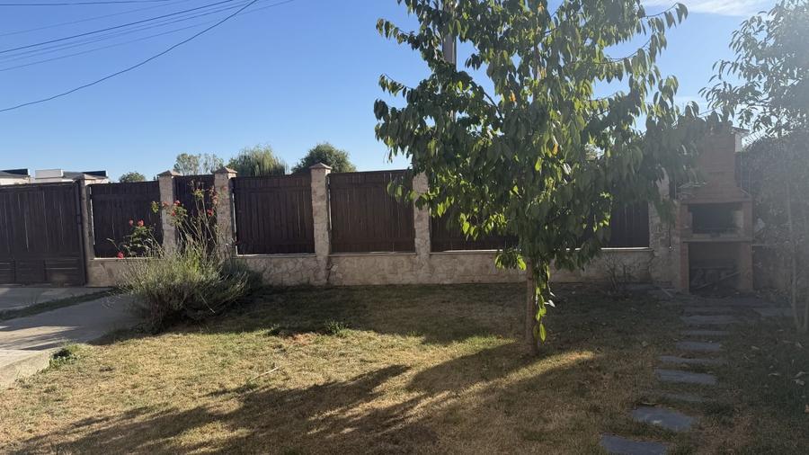 Casă individuală cu 6 camere cu Teren 535 Mp în Tunari