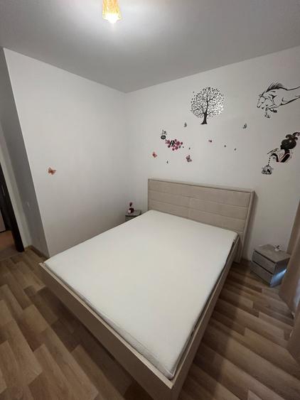 Apartament cu 2 camere decomandat în Berceni