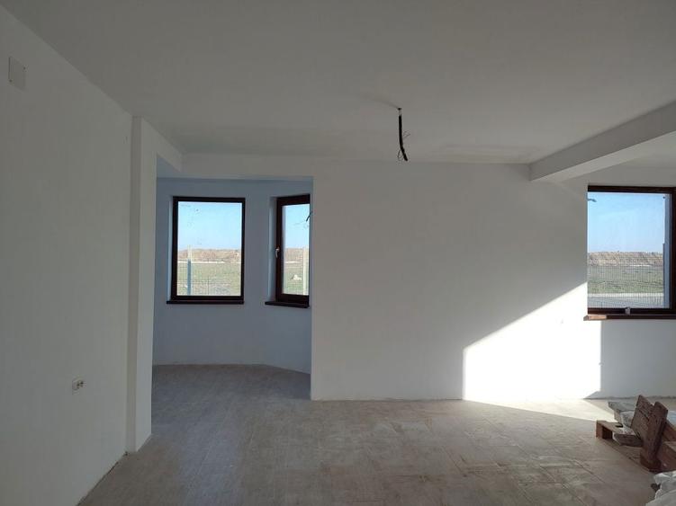 Casa P+M 150mp, teren 500mp si deschidere pe doua strazi - 6
