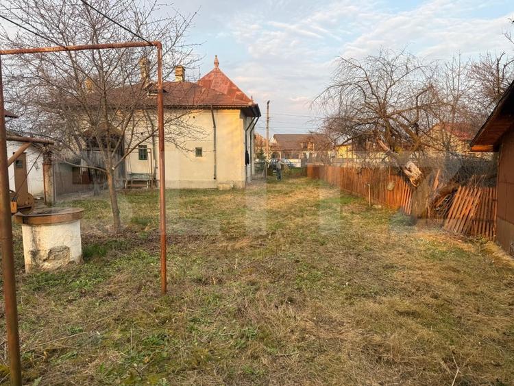 Casă individuală cu 4 camere cu Canalizare în Ulmi