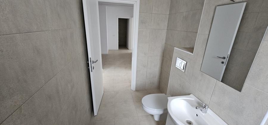 Apartament cu 3 camere în Sânpetru