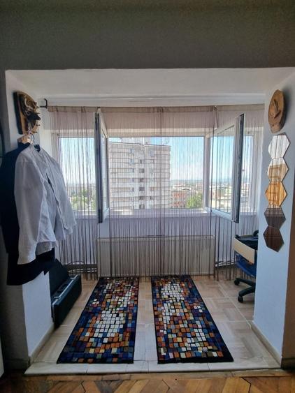 Apartament cu 2 camere decomandat în Nicolae Titulescu