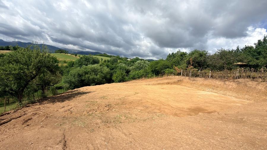 Teren Construcții intravilan de 1744 mp, în Calea Dumbrăvii