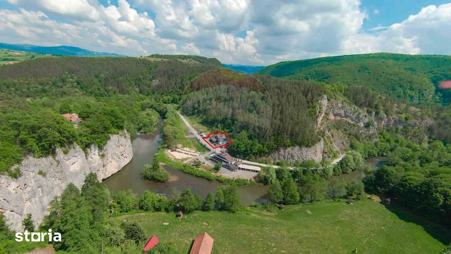 Spațiu comercial, de 320 mp, în Șuncuiuș