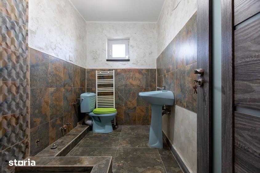 Apartament cu 3 camere în Traian