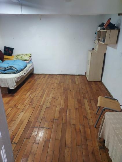 Casă cu 4 camere cu Teren 150 Mp în Zimandcuz