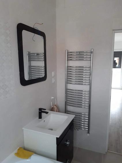 Apartament cu 2 camere semidecomandat în Est