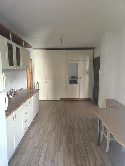 Apartament cu 2 camere decomandat în Sud
