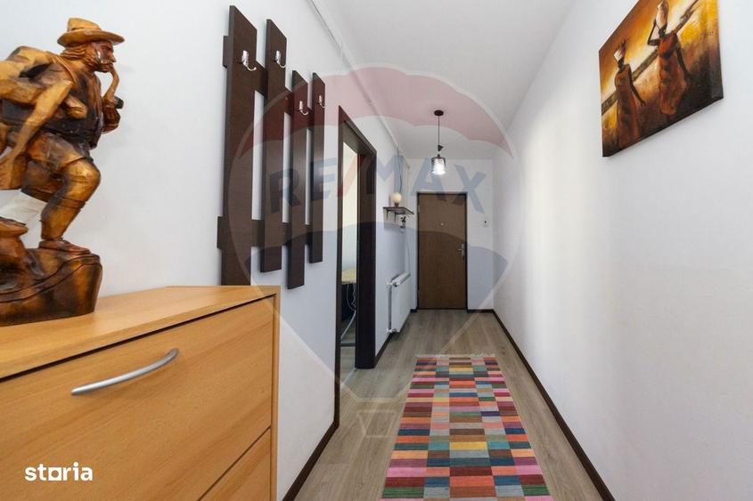 Apartament cu 2 camere decomandat, mobilat în Central