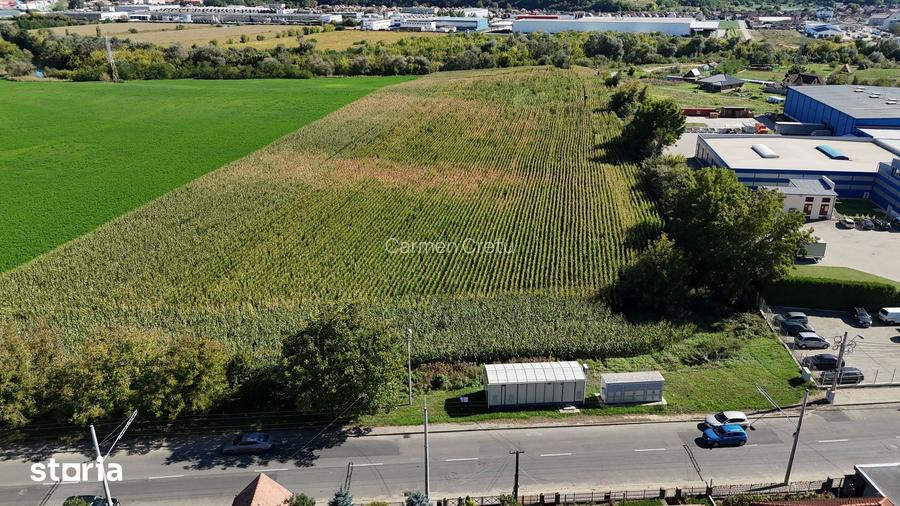 Teren intravilan de vanzare zona cu poten?ial ridicat de dezvoltare.
