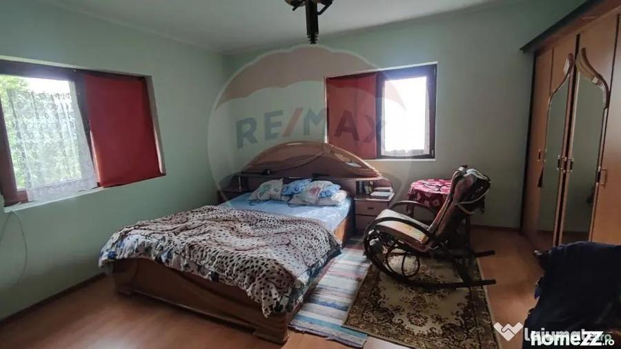 Casă cu 4 camere cu Teren 11769 Mp în Munteni