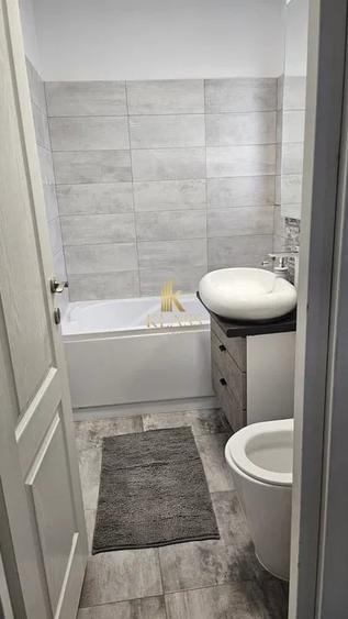Apartament cu 3 camere, mobilat în Lujerului