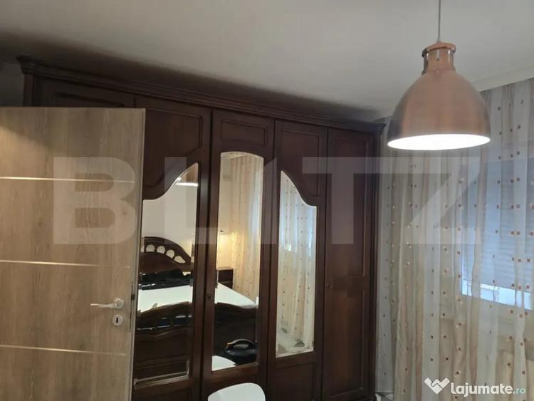 Apartament cu 3 camere decomandat în Micro 16