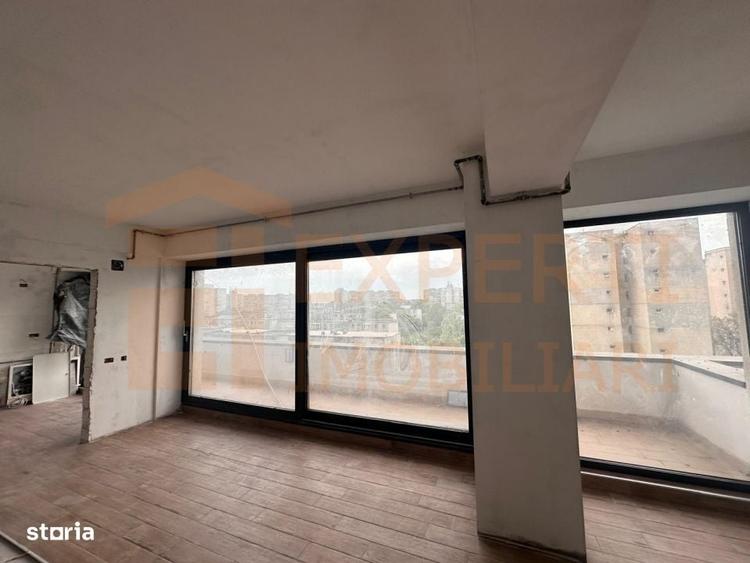 Apartament cu 3 camere în Tomis Nord