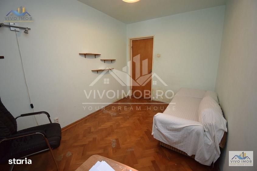 Apartament cu 3 camere semidecomandat în Titan