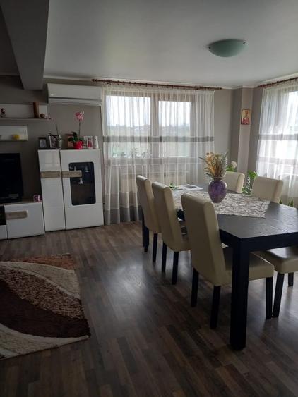 Vand casa cu livada si teren 1700 mp Smardan Galati - 8
