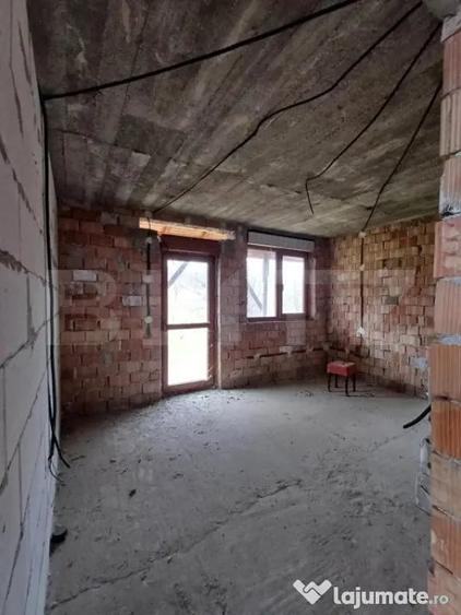 Casă cu 1 camere cu Teren 1800 Mp în Câmpia Turzii