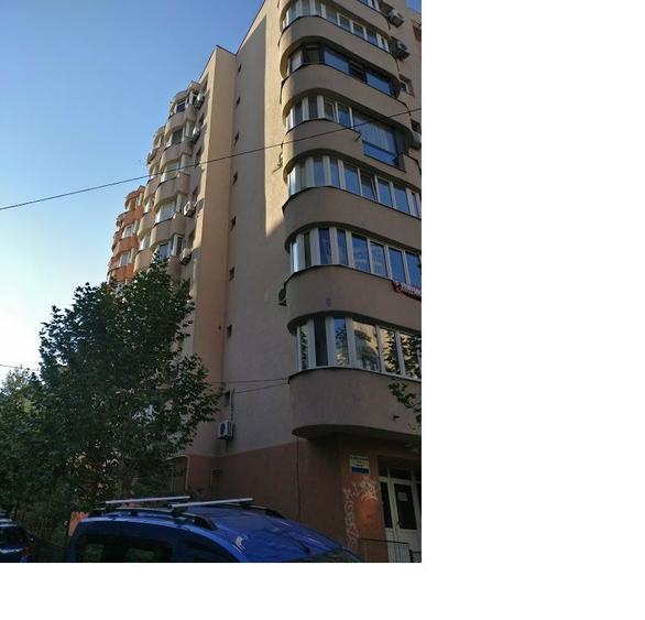 Garsonieră decomandată, mobilată în Nerva Traian