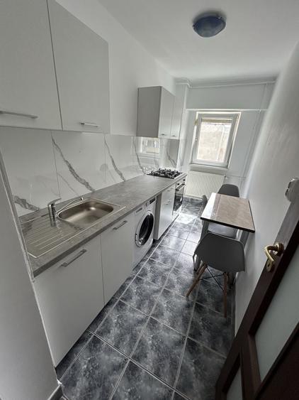 Garsoniera 40mp utili 3 minute metrou Costin Georgian mobilata si utilata PROPRIETAR - 4
