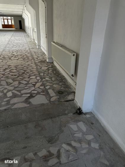 Spațiu comercial, de 310 mp, în Central