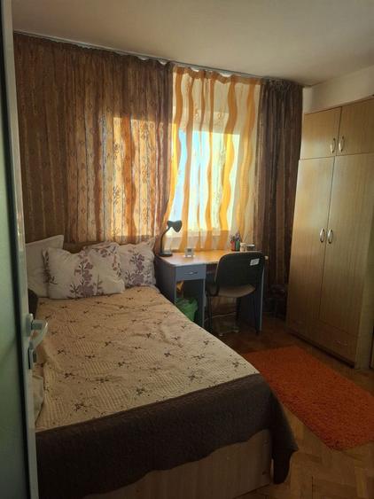 Apartament cu 2 camere semidecomandat în Micro 38