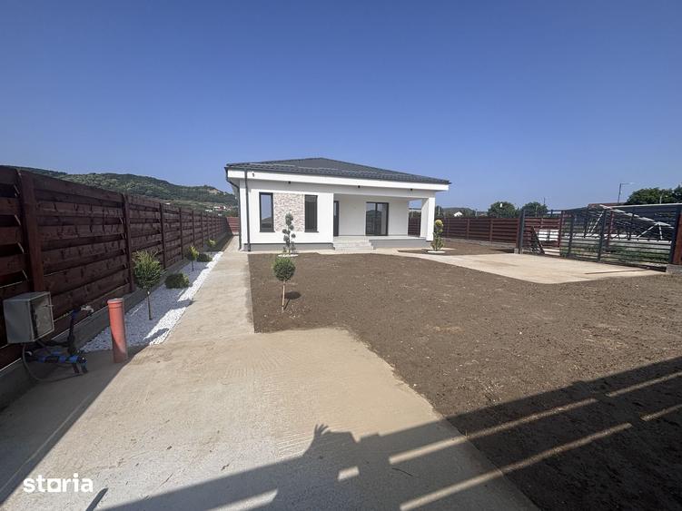 Casă cu 3 camere cu Teren 391 Mp în Ștefănești