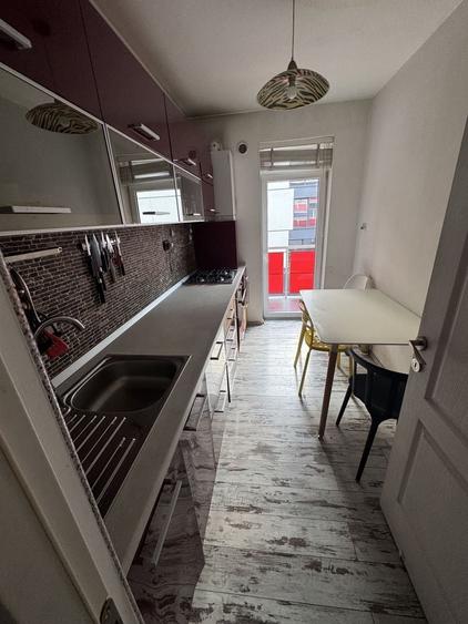 Apartament cu 2 camere semidecomandat în Zorilor