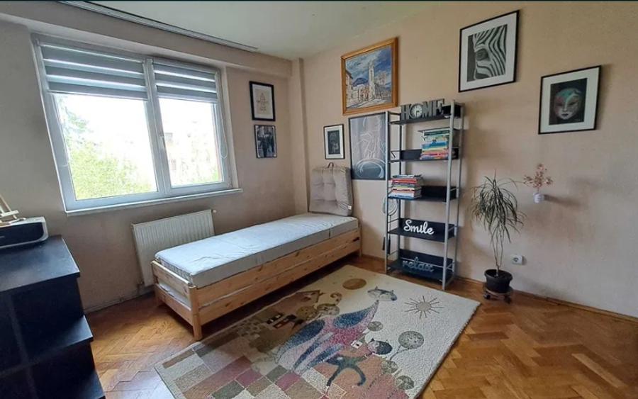 Apartament cu 3 camere decomandat în Griviței