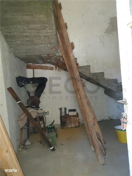 Casă cu 3 camere cu Teren 542 Mp în Sântion
