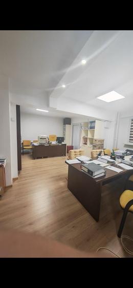 Spațiu comercial, de 84 mp, în Prundu