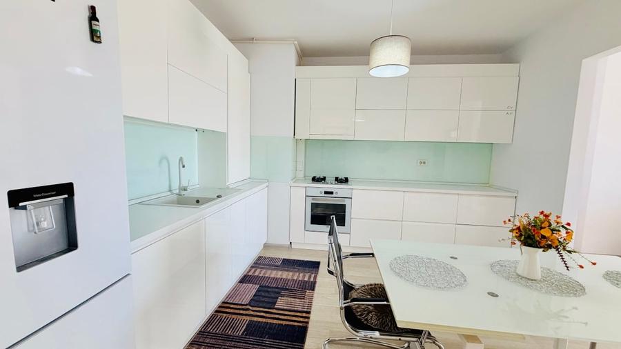 Apartament cu 2 camere decomandat, mobilat în Drumul Taberei