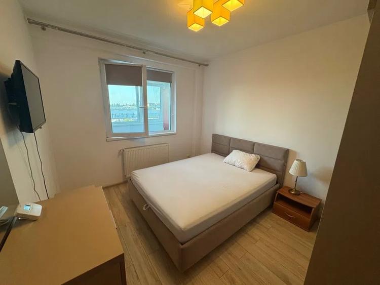 Apartament cu 2 camere semidecomandat, mobilat în Păcii