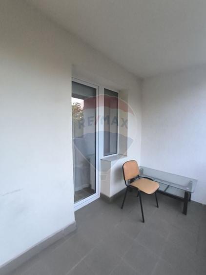 Apartament 3 camere de închiriat - 2